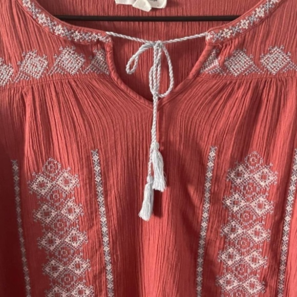 BeachLunchLounge Boho Embroidered Tassel Front Blouse Size Small - Picture 4 of 11
